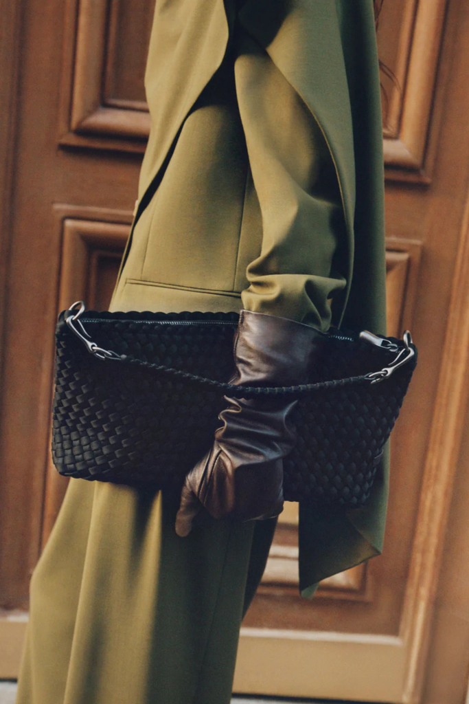 ai様【超美品】SWELLY Back Open OP BLACKMOON Porto Half-Moon Bag - Small – O2 Life